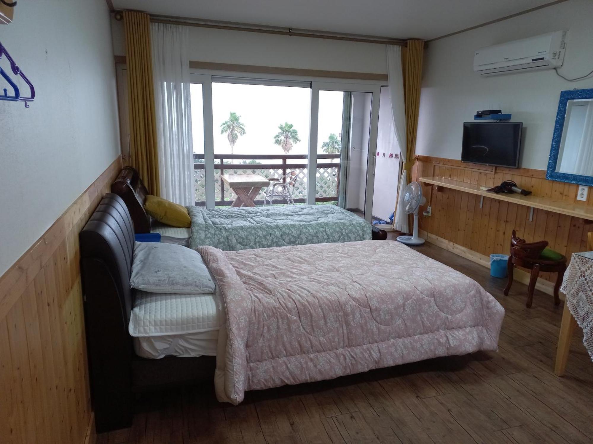 Good Day Pension Seogwipo Dış mekan fotoğraf