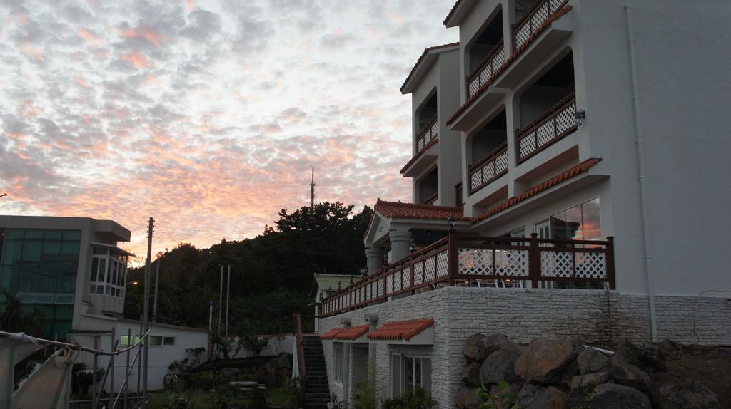 Good Day Pension Seogwipo Dış mekan fotoğraf